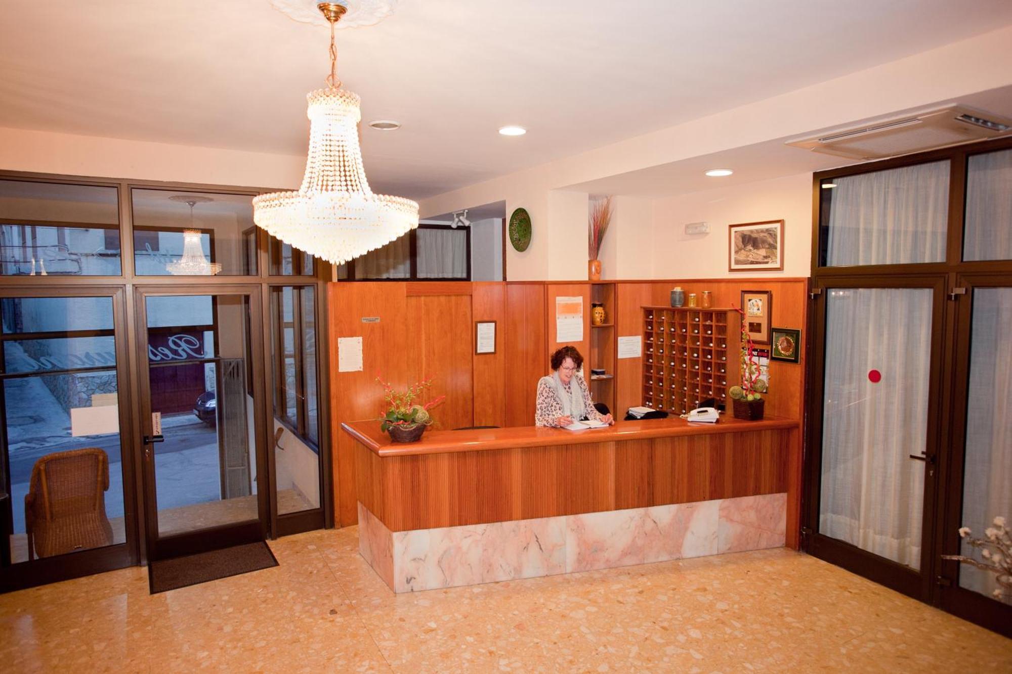 Hotel Beri Льянсса Экстерьер фото
