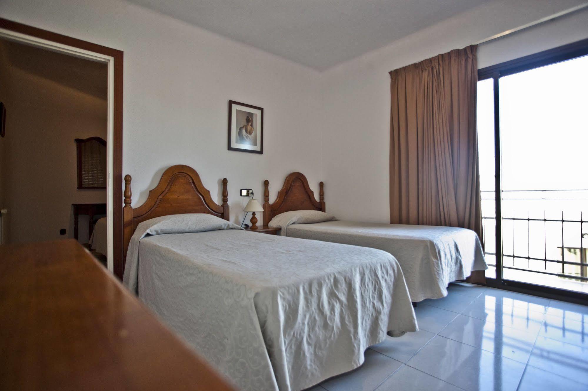 Hotel Beri Льянсса Экстерьер фото
